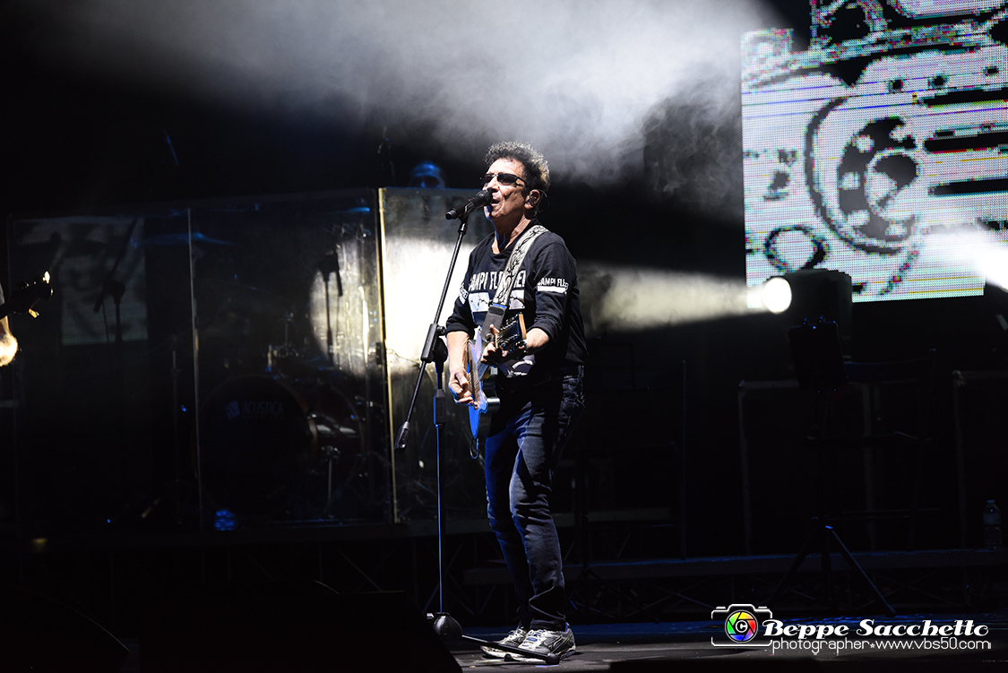 VBS_4059 - Concerto Edoardo Bennato - Peter Pan Rock 'n' Roll Tour.jpg